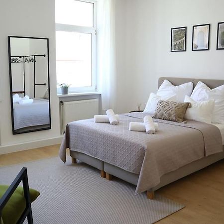 Bloom - Modern One Bedroom Apartment Відень Екстер'єр фото