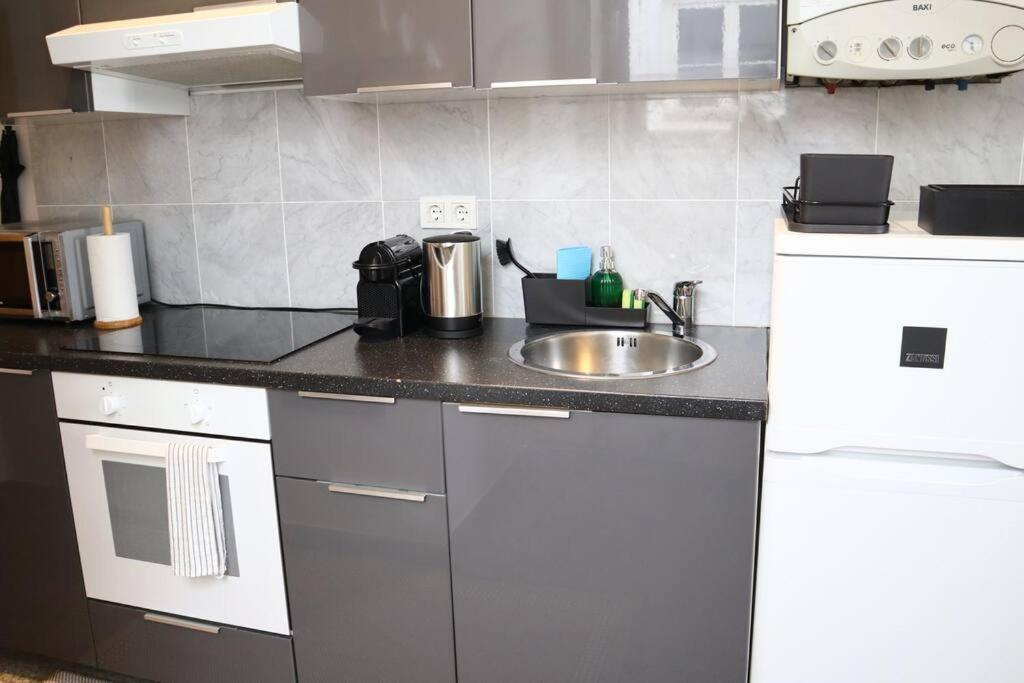 Bloom - Modern One Bedroom Apartment Відень Екстер'єр фото
